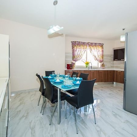 The Waves Holiday Apartment Marsaxlokk Exterior photo